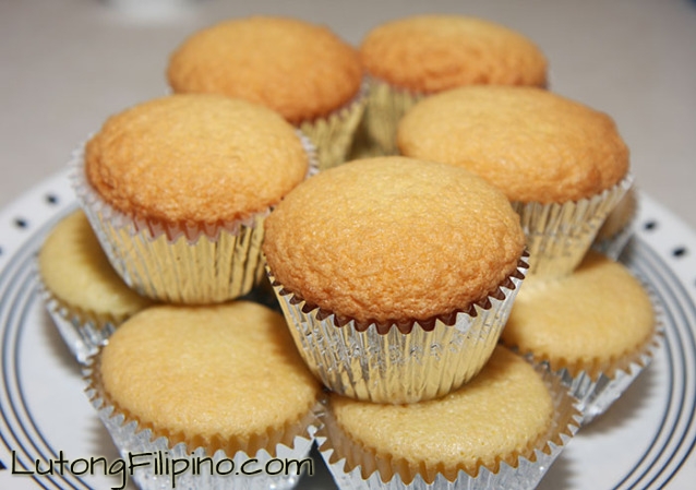 Mamon (Filipino Sponge Cake)